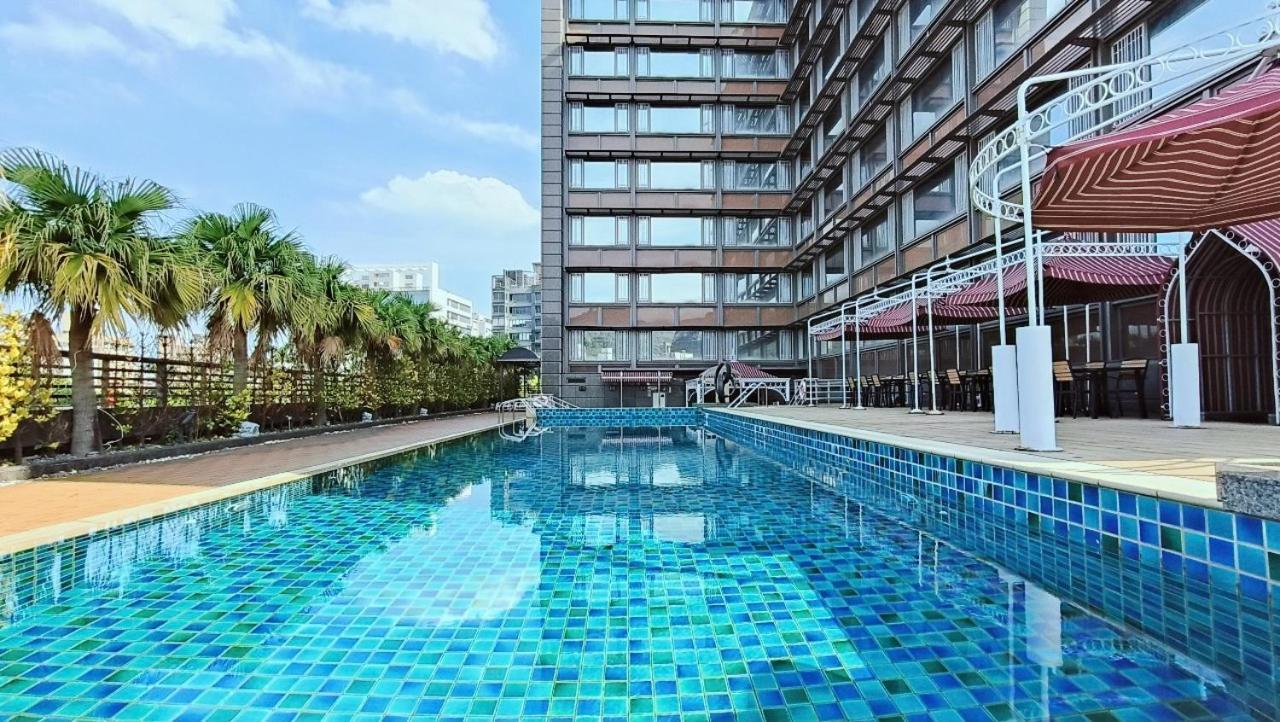 S Aura Hotel Taipei Esterno foto